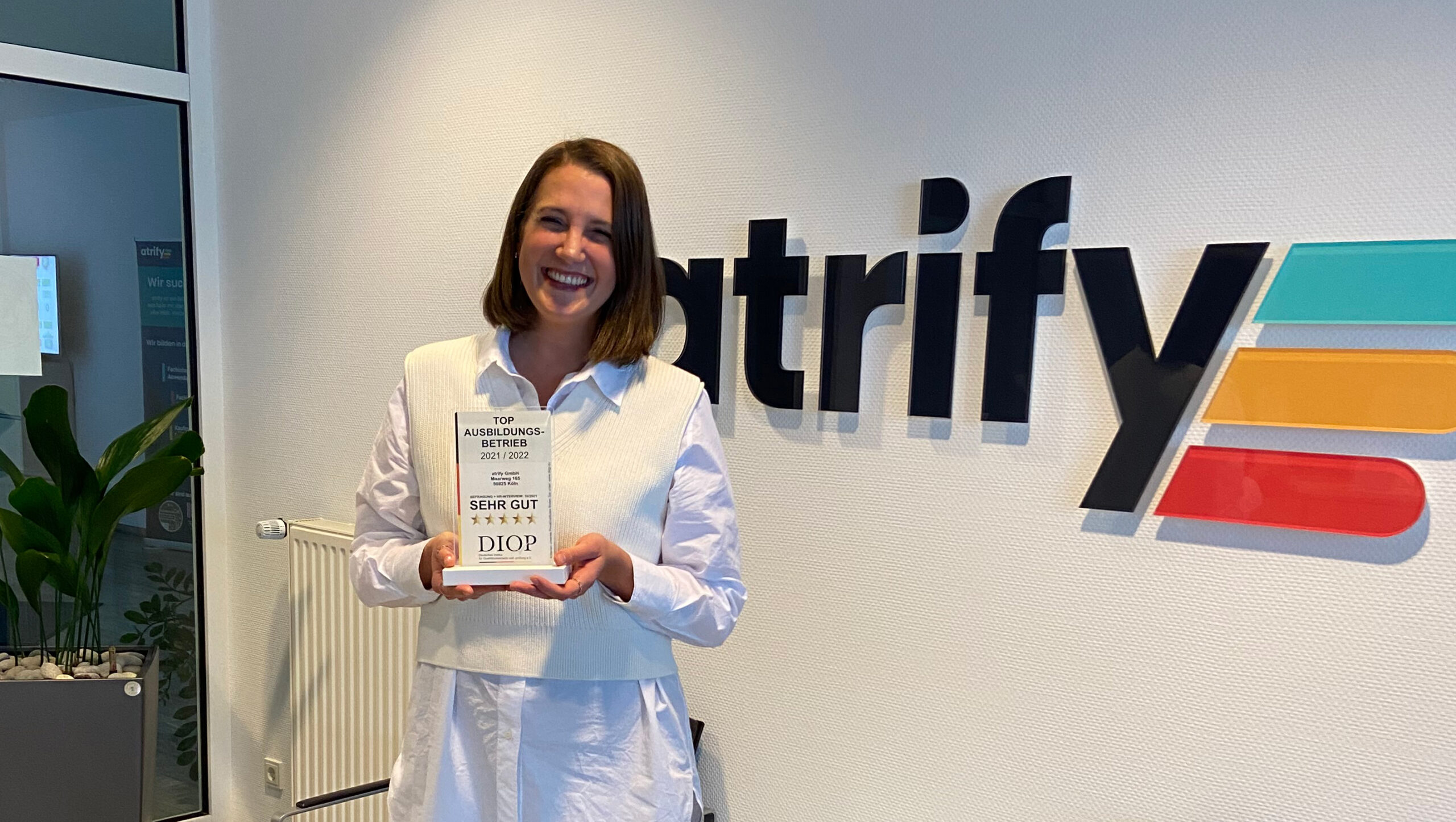 atrify GmbH - Frau Corinna Schüller